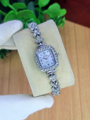 Elegant Women's Luxury Crystal Bracelet Watch – EYKI