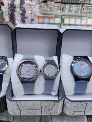 Elegant Couple Watches Set – Modern Quartz Timepieces with Stylish Silicone Bands