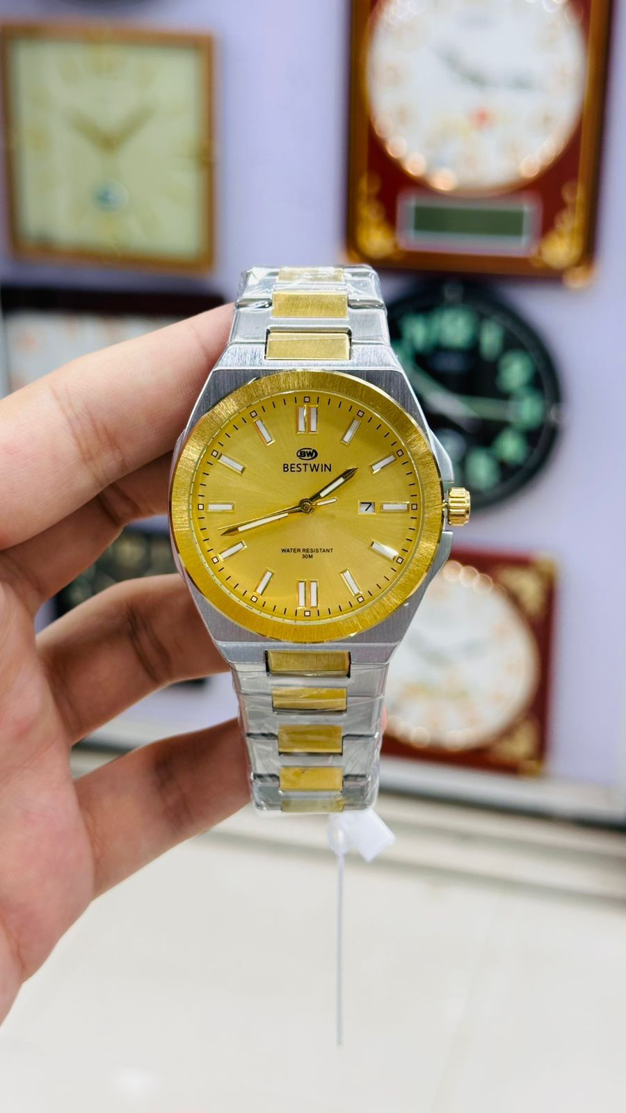 branded watches in Pakistan